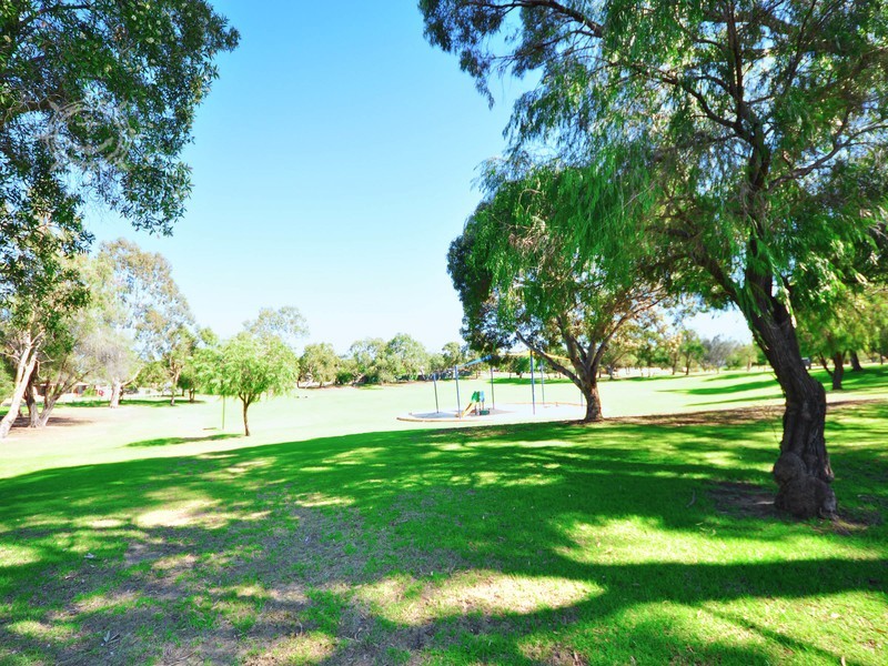 8 Bracewell Court, Yangebup WA 6164