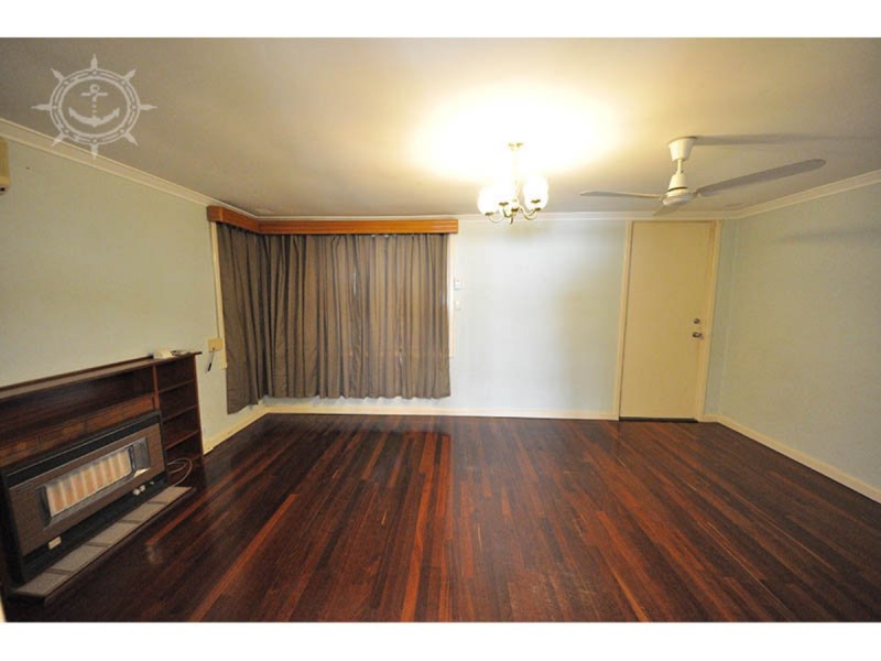 77 Gibson, Beaconsfield WA 6162