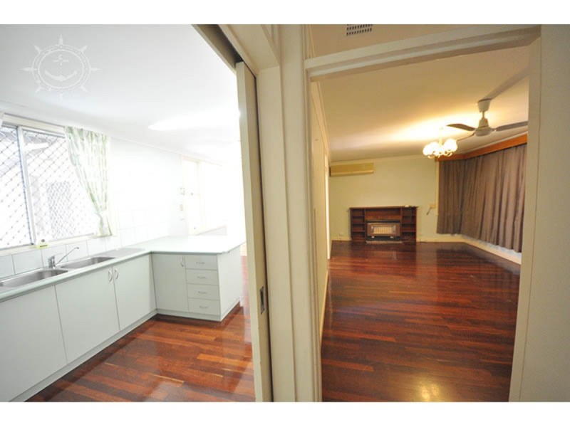 77 Gibson, Beaconsfield WA 6162