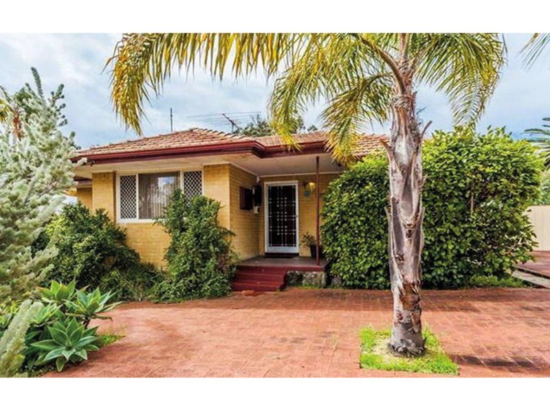 10 Coolbellup Avenue, Coolbellup WA 6163