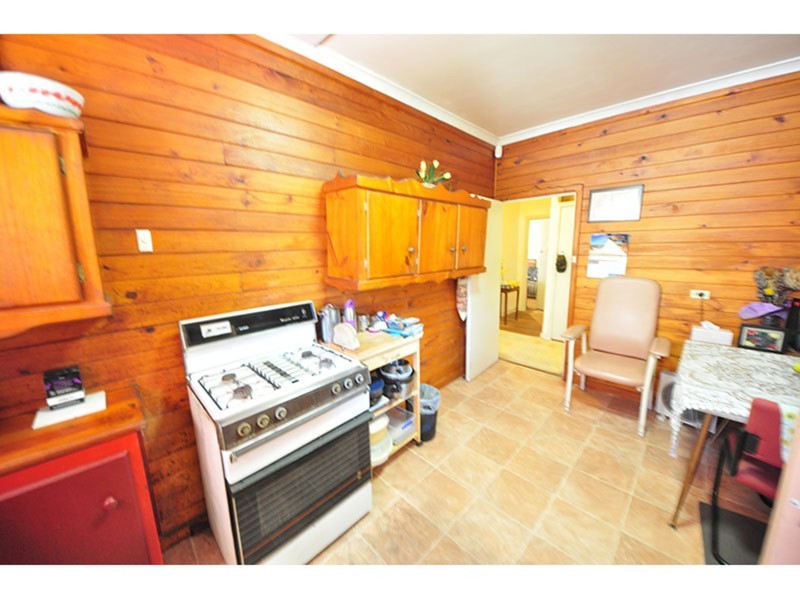 10 Coolbellup Avenue, Coolbellup WA 6163