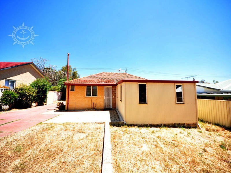 10 Coolbellup Avenue, Coolbellup WA 6163