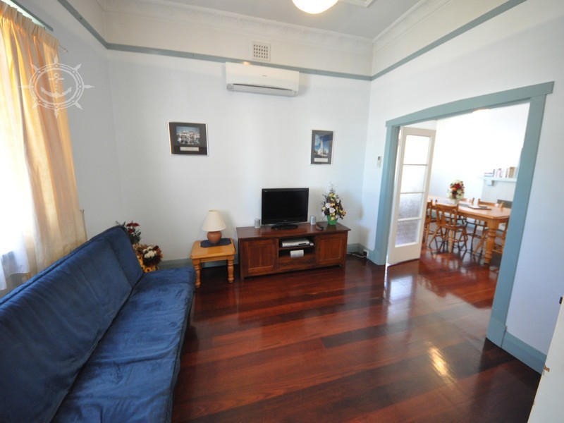 12 Hampton Road, Fremantle WA 6160