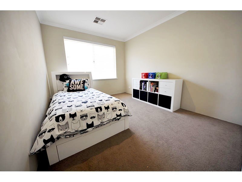 42 Lamond Street, Melville WA 6156