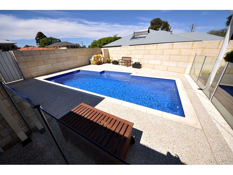 42 Lamond Street, Melville WA 6156