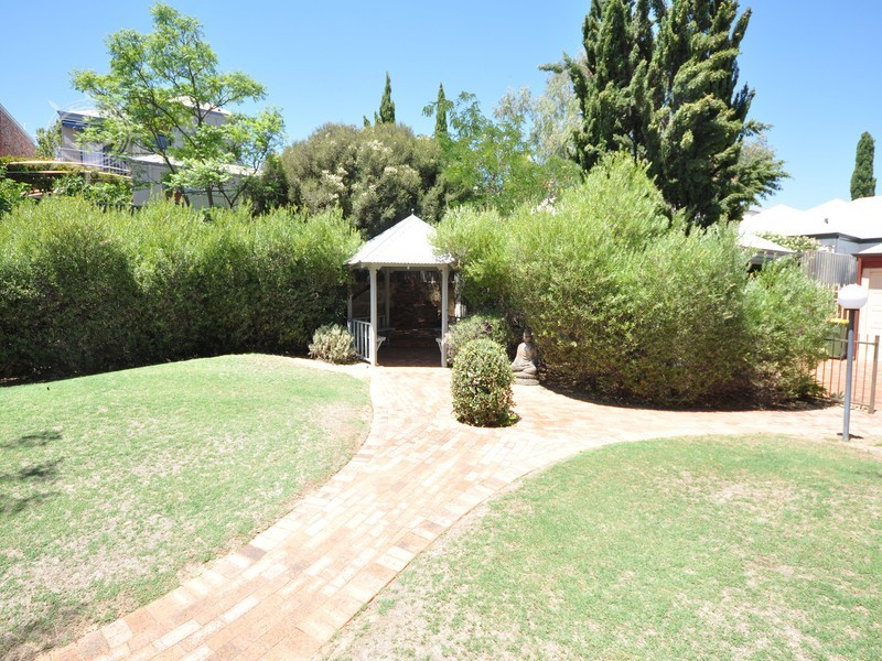 40 Speedy Cheval, East Fremantle WA 6158