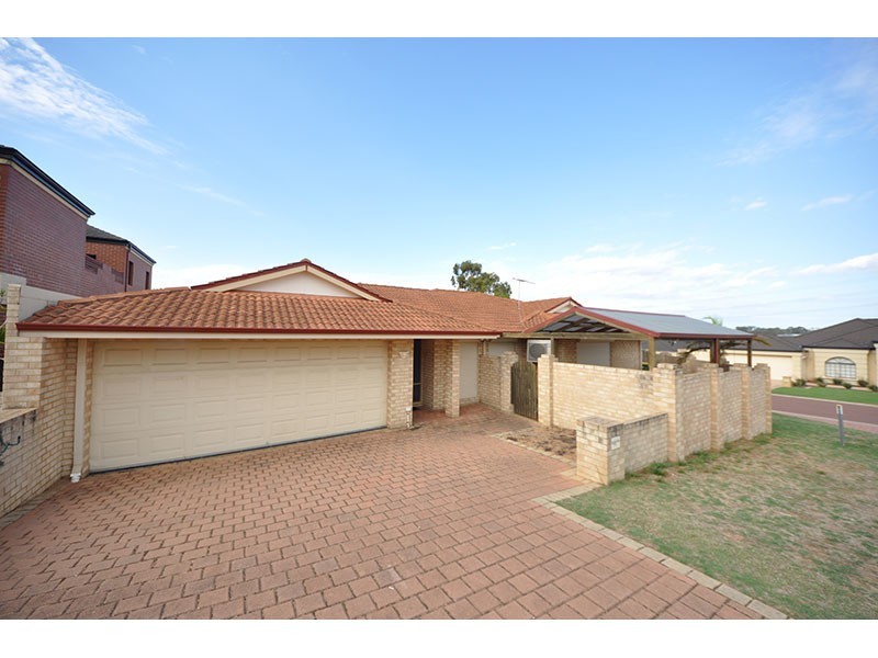 2 Cedron Rise, Coogee WA 6166