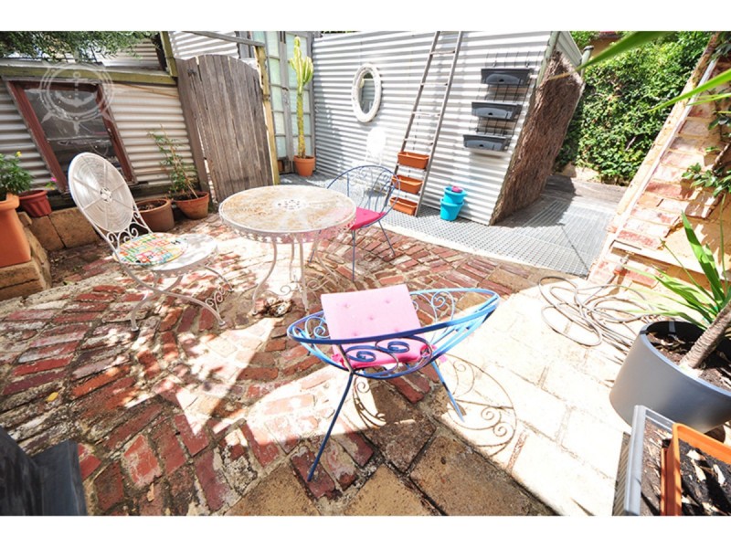 5A Inverlieth Street, South Fremantle WA 6162