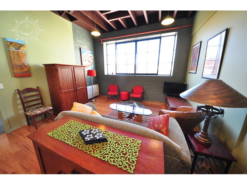 31/13-15 Cantonment Street, Fremantle WA 6160