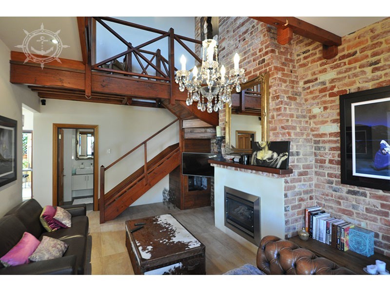 10 Village Lane, Fremantle WA 6160