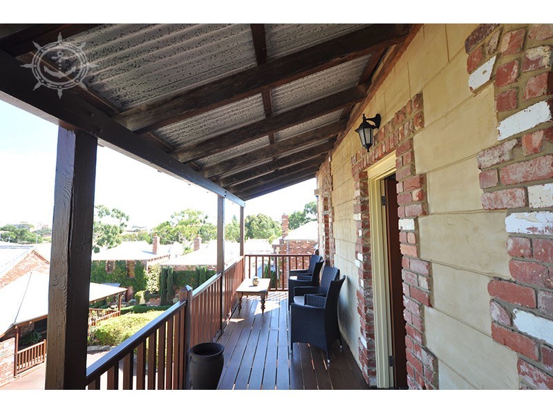 10 Village Lane, Fremantle WA 6160