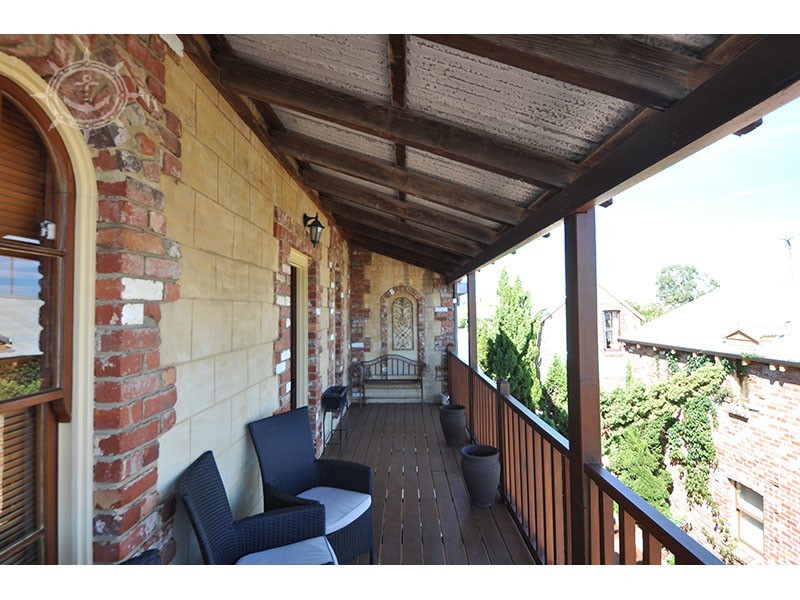 10 Village Lane, Fremantle WA 6160