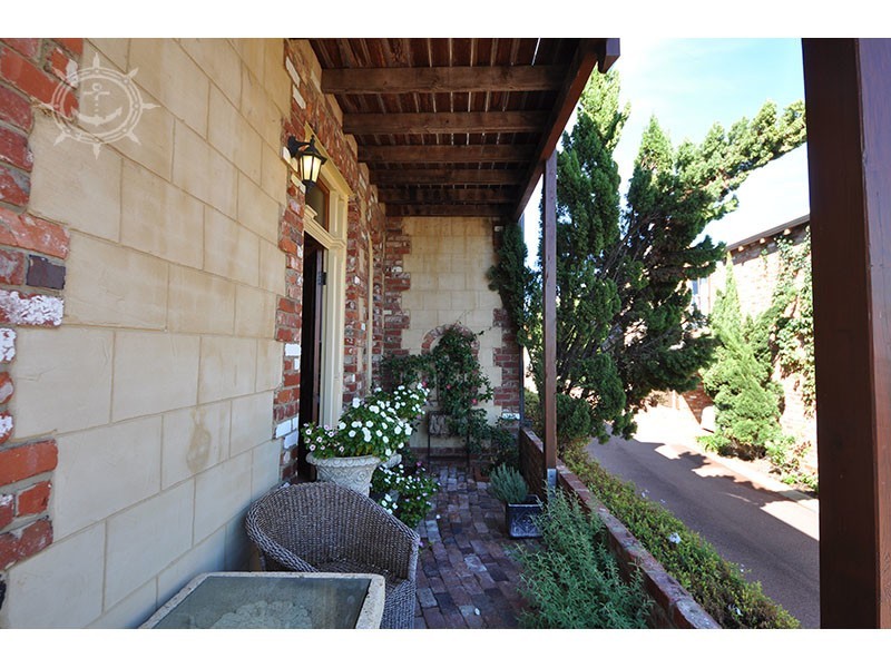 10 Village Lane, Fremantle WA 6160