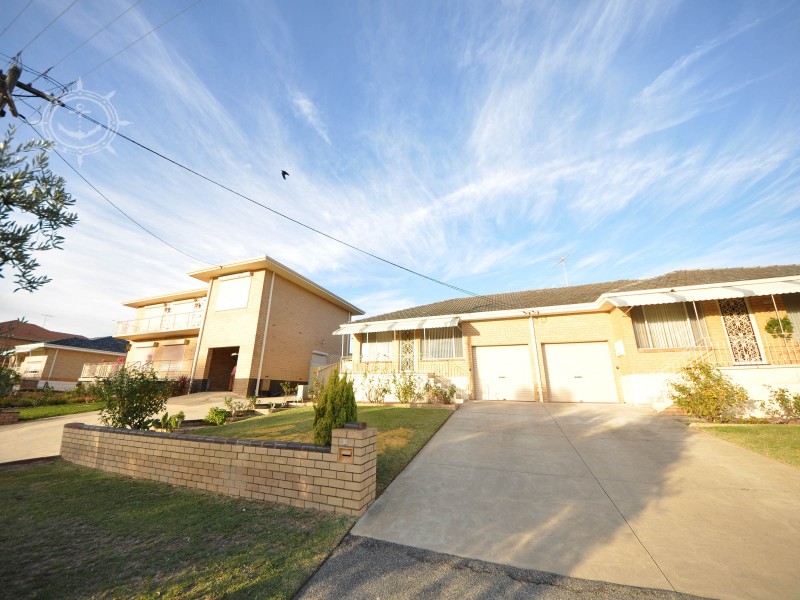 6B Deering Street, Beaconsfield WA 6162