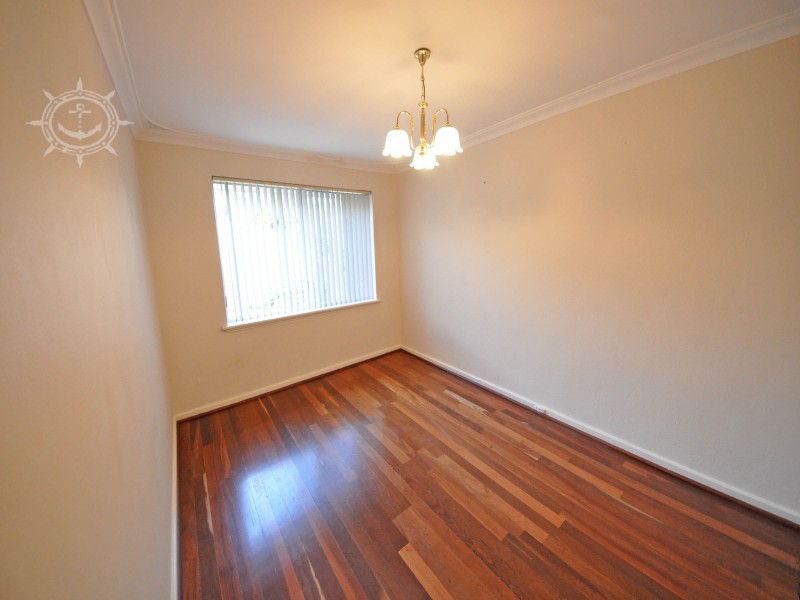 6B Deering Street, Beaconsfield WA 6162