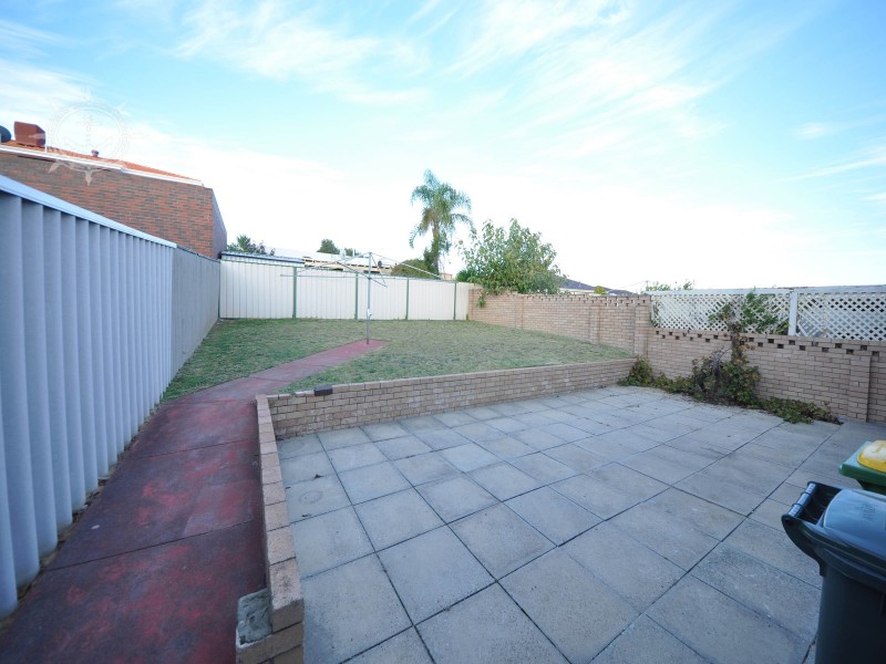 6B Deering Street, Beaconsfield WA 6162