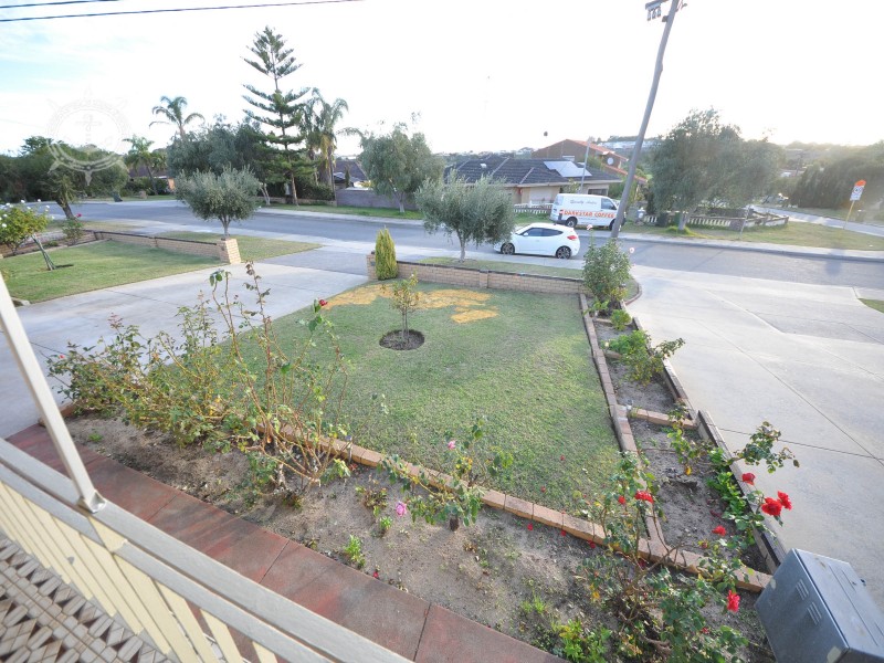 6B Deering Street, Beaconsfield WA 6162