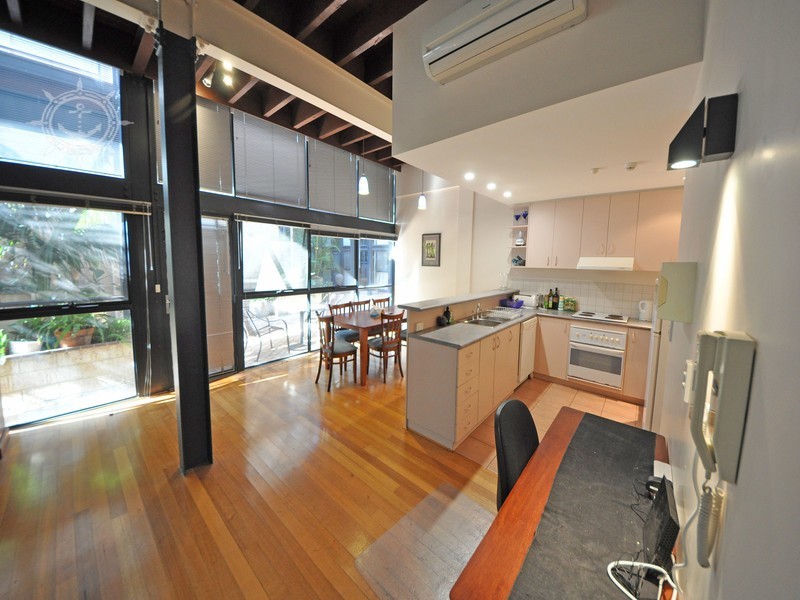 25/13-15 Cantonment Street, Fremantle WA 6160