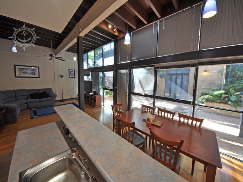 25/13-15 Cantonment Street, Fremantle WA 6160