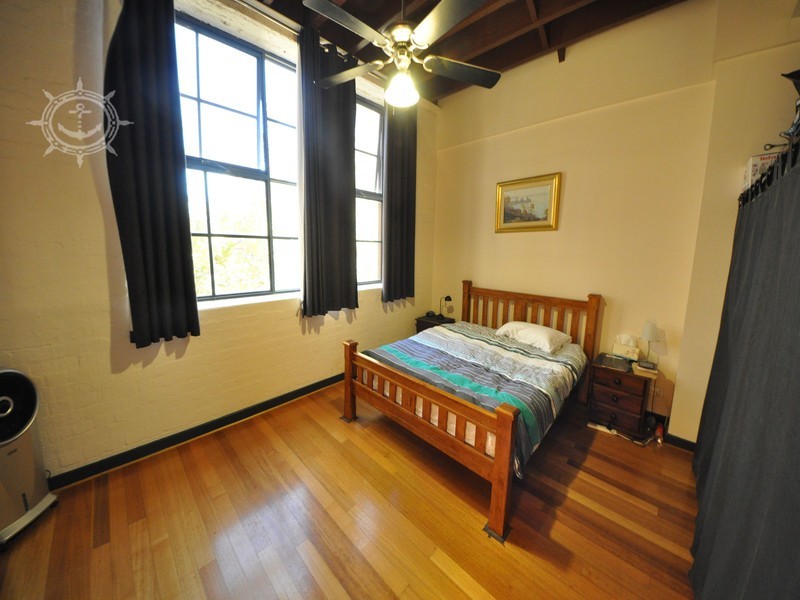 25/13-15 Cantonment Street, Fremantle WA 6160