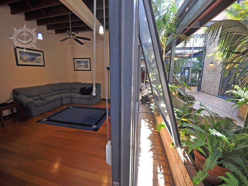 25/13-15 Cantonment Street, Fremantle WA 6160