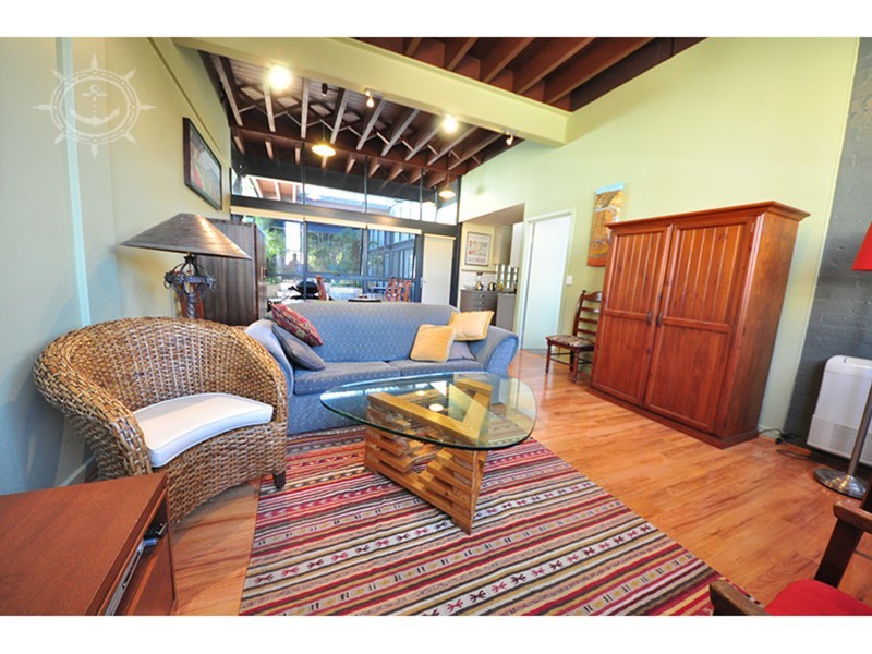 31/13-15 Cantonment Street, Fremantle WA 6160