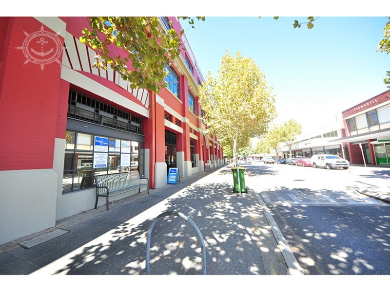 31/13-15 Cantonment Street, Fremantle WA 6160