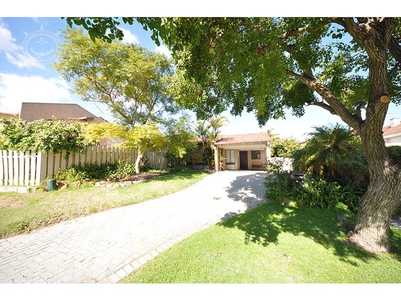 14 Swan Road, Attadale WA 6156
