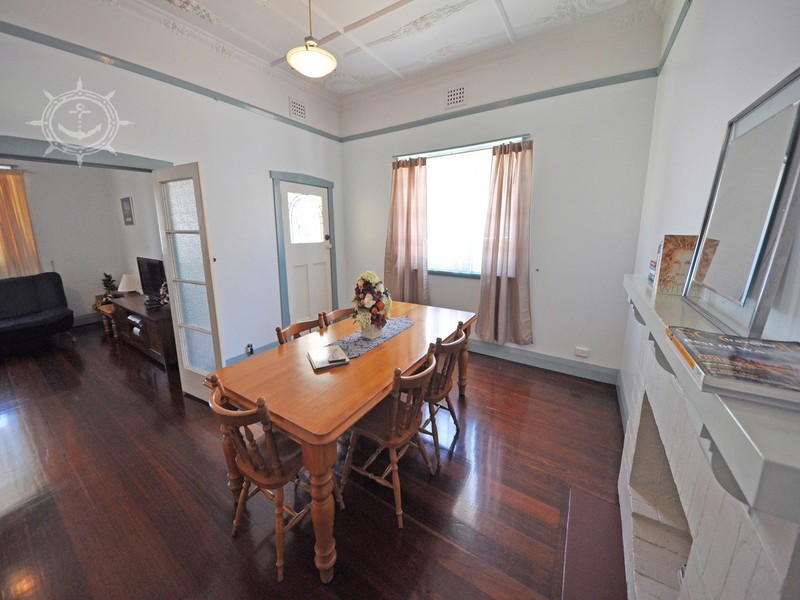 12 Hampton Road, Fremantle WA 6160