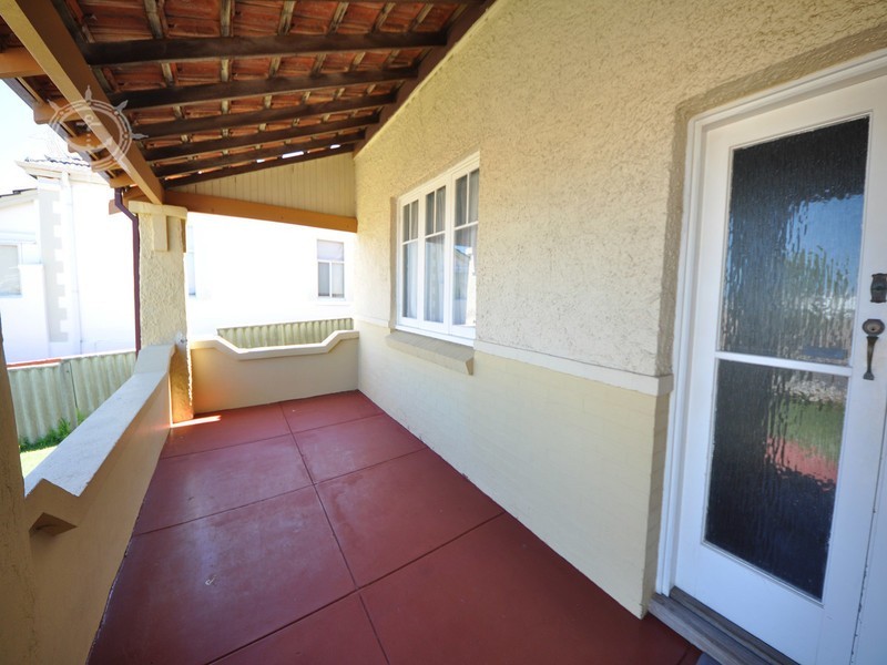 12 Hampton Road, Fremantle WA 6160