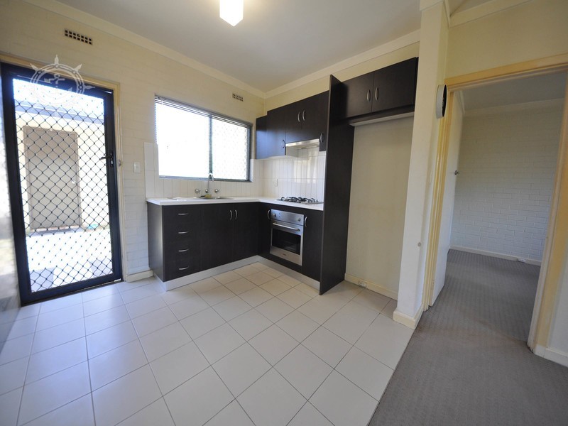 2/30 Lorraine Place, Hamilton Hill WA 6163