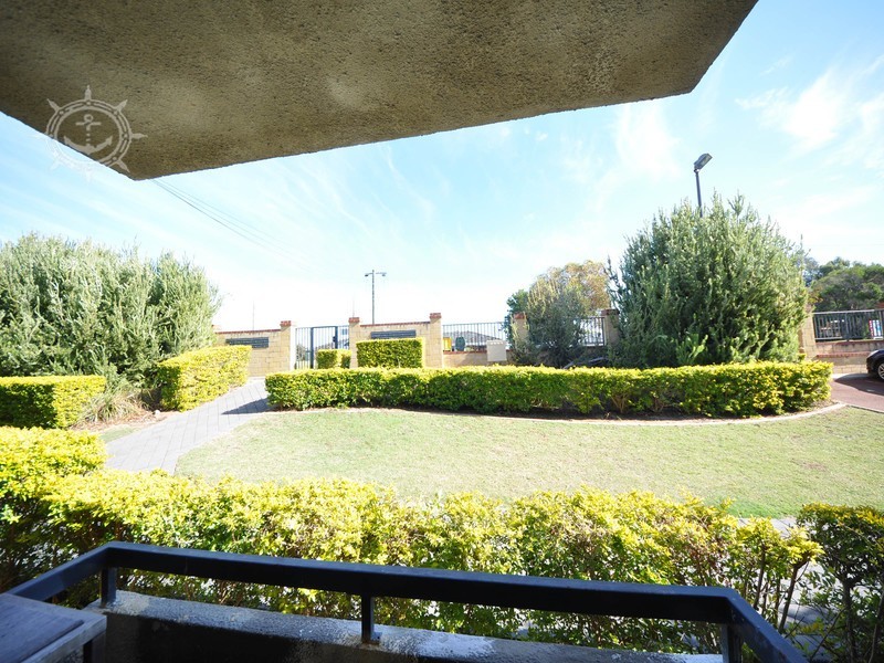 2/30 Lorraine Place, Hamilton Hill WA 6163