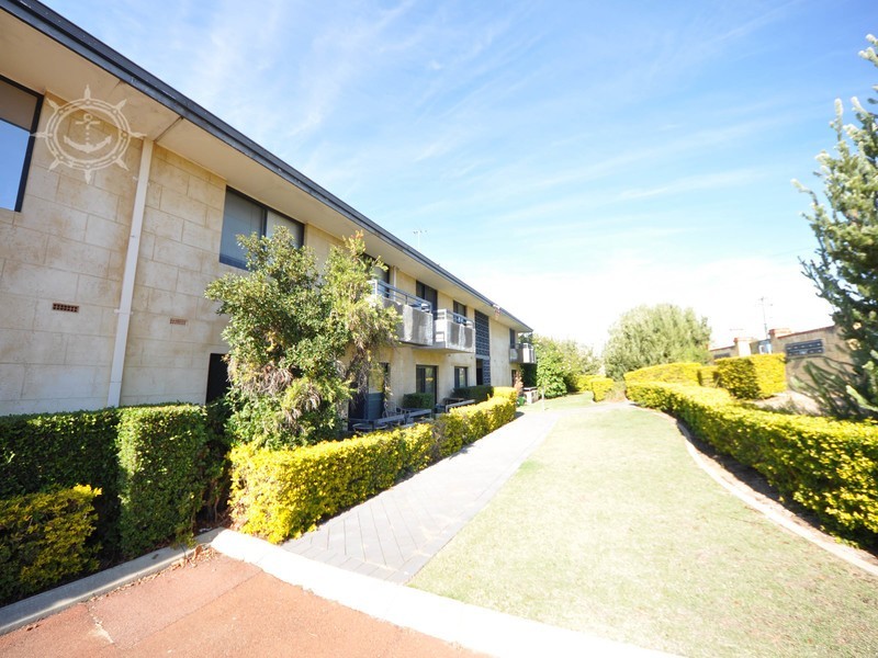 2/30 Lorraine Place, Hamilton Hill WA 6163