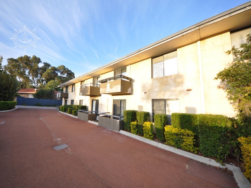 2/30 Lorraine Place, Hamilton Hill WA 6163