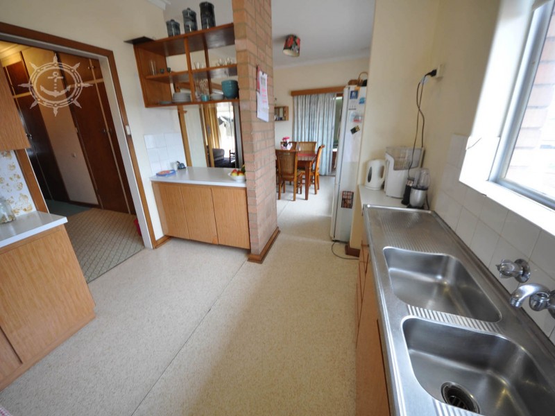 41 Beach Road, Coogee WA 6166