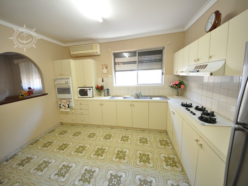 38 York Street, Beaconsfield WA 6162