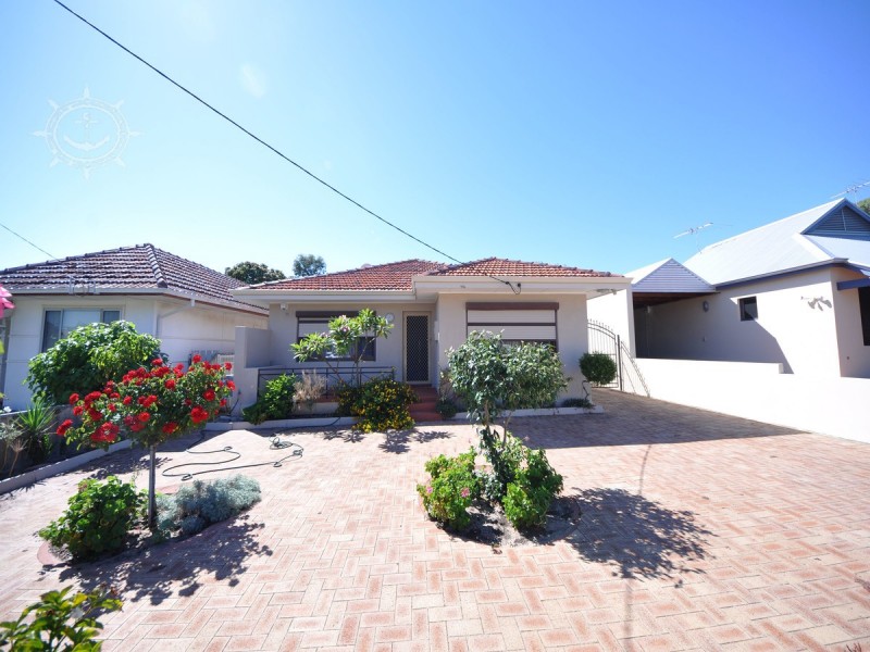 38 York Street, Beaconsfield WA 6162