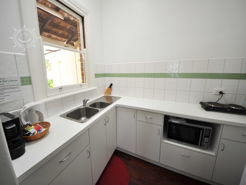 28 Hampton Road, Fremantle WA 6160