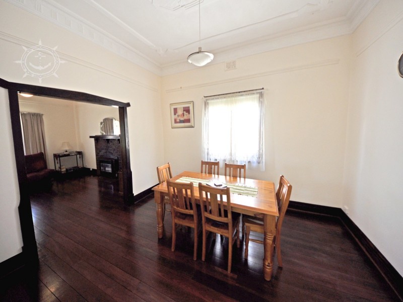 28 Hampton Road, Fremantle WA 6160