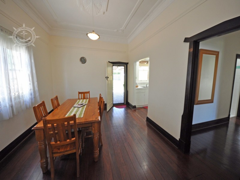 28 Hampton Road, Fremantle WA 6160