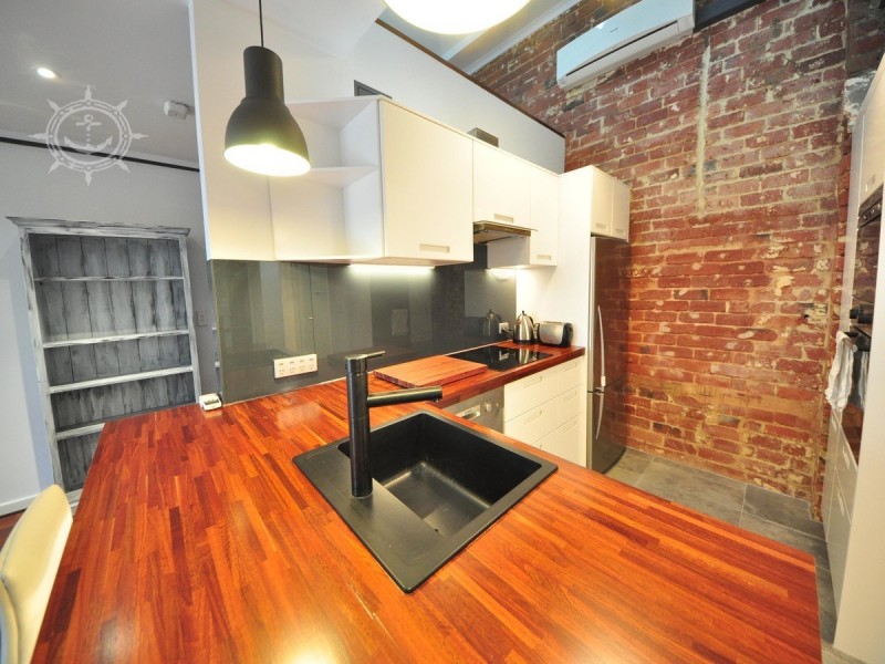 9/13 Cantonment Street, Fremantle WA 6160