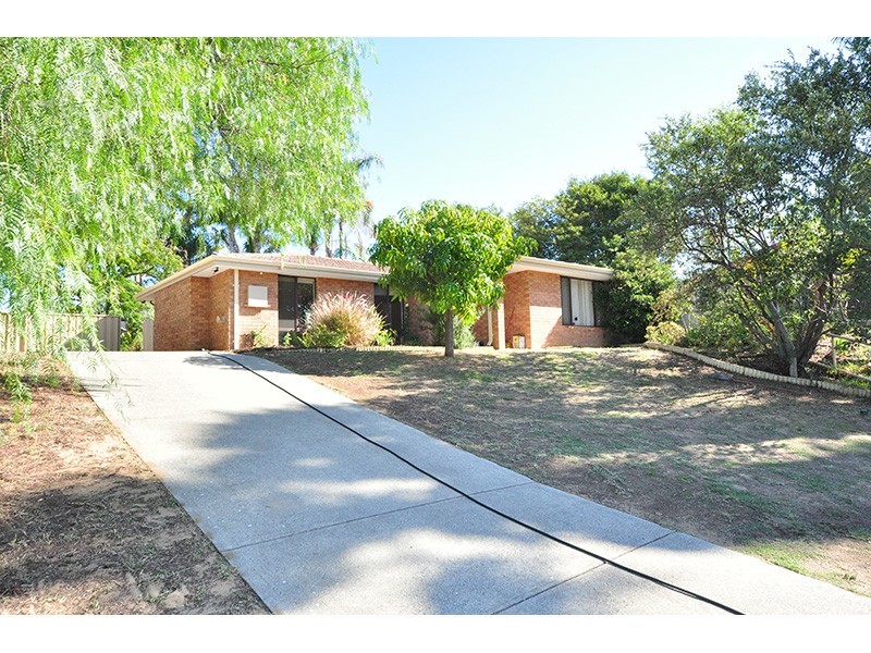 15 Tait Place, Coolbellup WA 6163