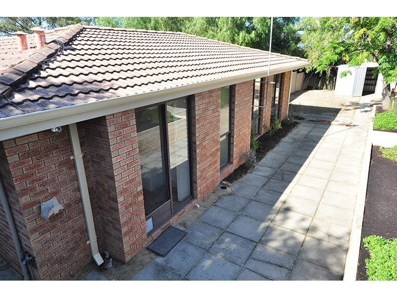 15 Tait Place, Coolbellup WA 6163
