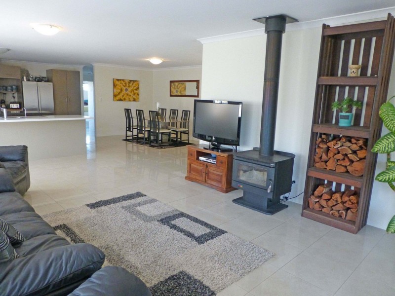 52 Cherry Hill Circle, Dunsborough WA 6281