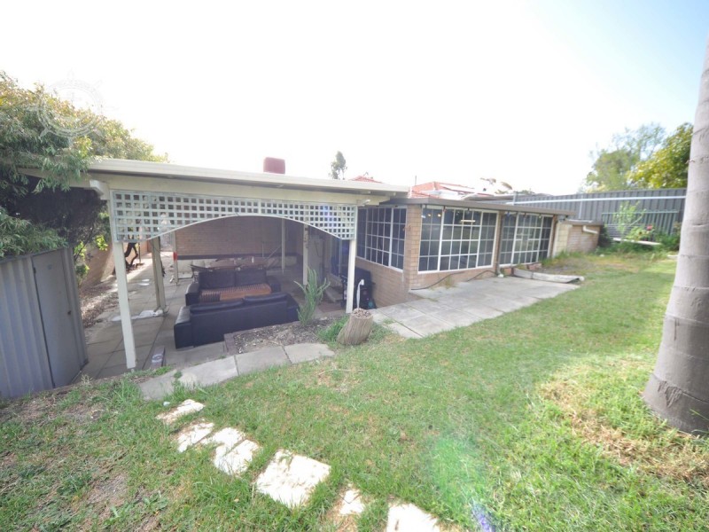 6 Showell Street, Hamilton Hill WA 6163