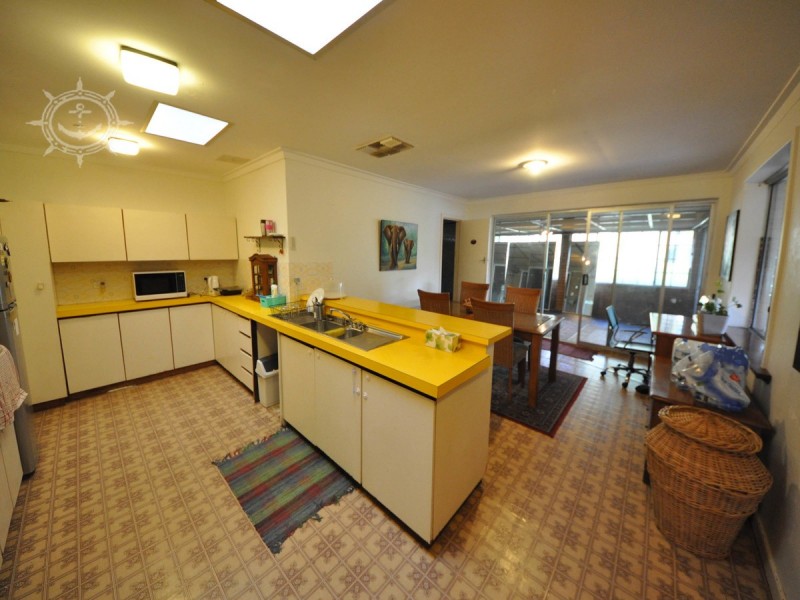 6 Showell Street, Hamilton Hill WA 6163