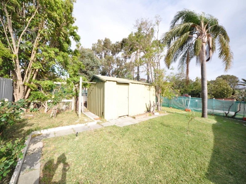 6 Showell Street, Hamilton Hill WA 6163