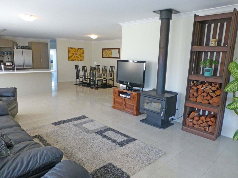 52 Cherry Hill Circle, Dunsborough WA 6281