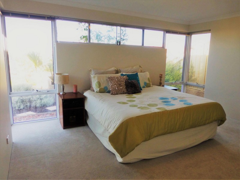 52 Cherry Hill Circle, Dunsborough WA 6281