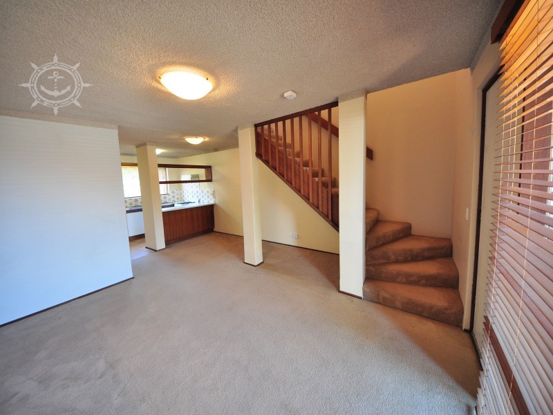 2/10 Stirling Street, Fremantle WA 6160